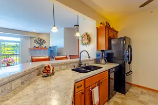 230 Hilldale Dr, Hartford, WI 53027 - Photo 6