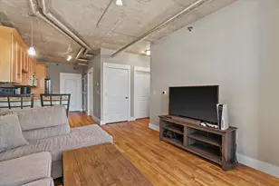 102 N Water St, Milwaukee, WI 53202 - Photo 8