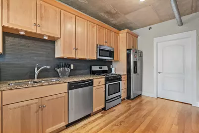 102 N Water St #413, Milwaukee, WI 53202 - Photo 10