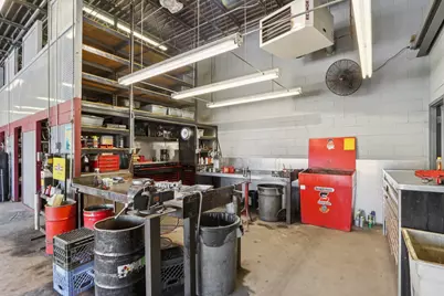 6826 W Capitol Dr, Milwaukee, WI 53216 - Photo 14