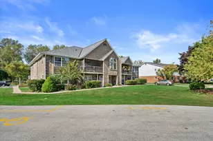 387 N Dries St, Saukville, WI 53080 - Photo 18