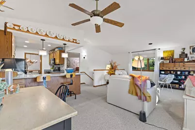 5810  Ring Neck Terrace - #204, Racine, WI 53406 - Photo 4