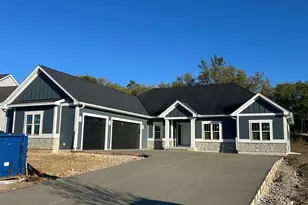 N55W25282 Cres Hl Dr, Sussex, WI 53089 - Photo 1