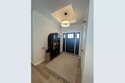 N55W25282  Crescent Hill Dr, Sussex, WI 53089 - Photo 2