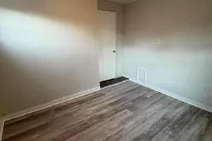 5715 W Mitchell St, West Allis, WI 53214 - Photo 10