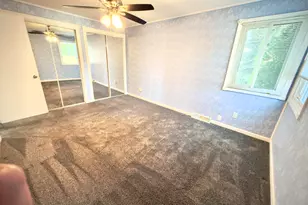 2471 E Mark Dr, Sheboygan, WI 53083 - Photo 10