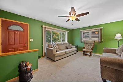 3963 N 98th St, Milwaukee, WI 53222 - Photo 4