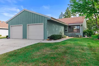 6420 W Dodge Pl, Milwaukee, WI 53220 - Photo 1