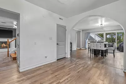 4353 S 5th St, Milwaukee, WI 53207 - Photo 14