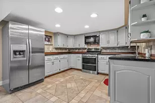 4353 S 5th St, Milwaukee, WI 53207 - Photo 38