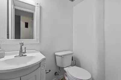 4353 S 5th St, Milwaukee, WI 53207 - Photo 12