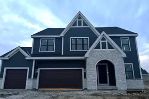 447 Sandstone St, Slinger, WI 53086 - Photo 1