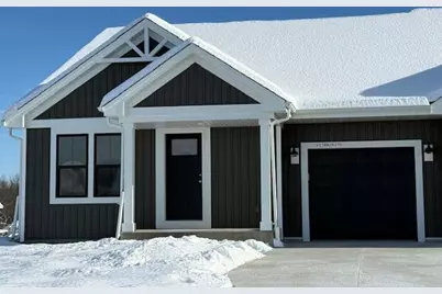 W219N16270  Primrose Ct, Jackson, WI 53037 - Photo 1