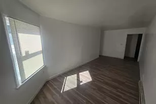 2344 W Hopkins St, Milwaukee, WI 53206 - Photo 8