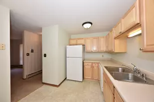 11927 W Appleton Ave, Milwaukee, WI 53224 - Photo 12