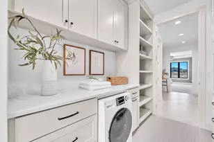 W188N5040 Red Crown Trail, Menomonee Falls, WI 53051 - Photo 36