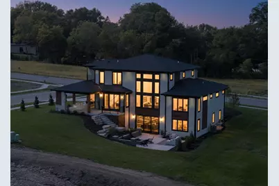 W188N5040  Red Crown Trl, Menomonee Falls, WI 53051 - Photo 76