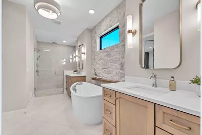 W188N5040  Red Crown Trl, Menomonee Falls, WI 53051 - Photo 32