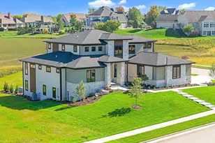 W188N5040 Red Crown Trail, Menomonee Falls, WI 53051 - Photo 1