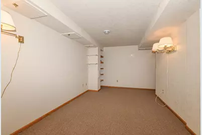 955 E Loos St, Hartford, WI 53027 - Photo 30