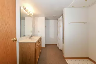 955 E Loos St, Hartford, WI 53027 - Photo 32