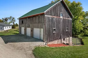 12024 Point Creek Rd, Meeme, WI 53063 - Photo 54