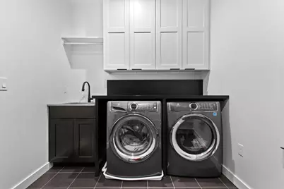 1110  Brookwood Dr, Ashwaubenon, WI 54304 - Photo 24