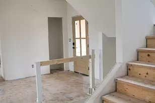 N66W21075 Sweet Clover Dr, Menomonee Falls, WI 53051 - Photo 4