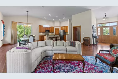 W354N5315  Coastal Ave, Oconomowoc, WI 53066 - Photo 6