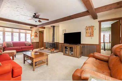 W304N2426  Maple Ave, Delafield, WI 53072 - Photo 12