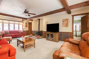 W304N2426 Maple Ave, Delafield, WI 53072 - Photo 12