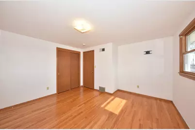 635 E Price Ave, Milwaukee, WI 53207 - Photo 22