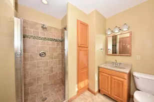 635 E Price Ave, Milwaukee, WI 53207 - Photo 16