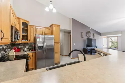 3305  55th Ct, Kenosha, WI 53144 - Photo 6