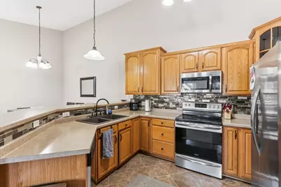 3305  55th Ct, Kenosha, WI 53144 - Photo 8