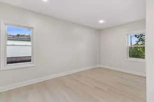 6800 Auburn Ave, Wauwatosa, WI 53213 - Photo 30