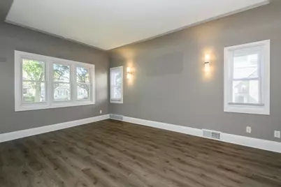 2948 N 56th St, Milwaukee, WI 53210 - Photo 8