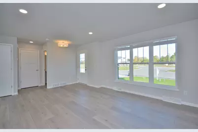 821  5 Mile Rd, Racine, WI 53402 - Photo 6