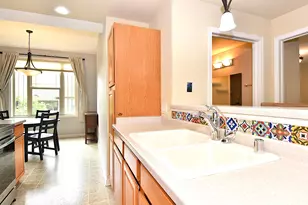 8619 S Deerwood Ln, Franklin, WI 53132 - Photo 18