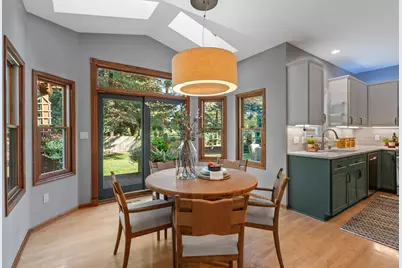 N30W6880  Lincoln Blvd, Cedarburg, WI 53012 - Photo 6