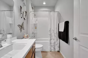 N62W21656 Augusta Pkwy, Menomonee Falls, WI 53051 - Photo 26