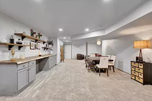 N62W21656 Augusta Pkwy, Menomonee Falls, WI 53051 - Photo 16