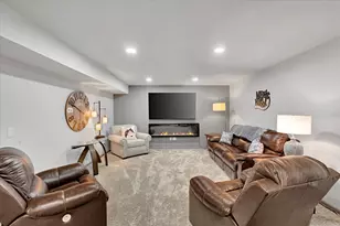 N62W21656 Augusta Pkwy, Menomonee Falls, WI 53051 - Photo 20