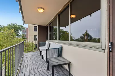 1919 N Summit Ave #1D, Milwaukee, WI 53202 - Photo 20