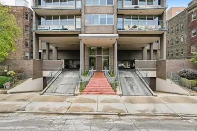 1919 N Summit Ave #1D, Milwaukee, WI 53202 - Photo 36