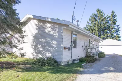 612  Elm St, Watertown, WI 53098 - Photo 6