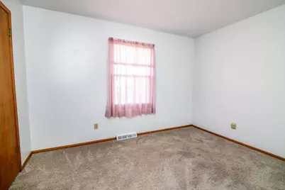 612  Elm St, Watertown, WI 53098 - Photo 22