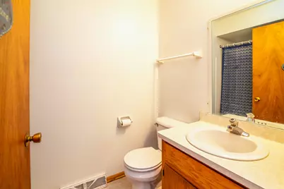 612  Elm St, Watertown, WI 53098 - Photo 18