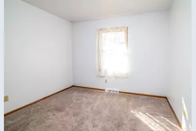 612  Elm St, Watertown, WI 53098 - Photo 20