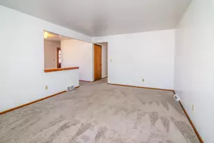612 Elm St, Watertown, WI 53098 - Photo 14